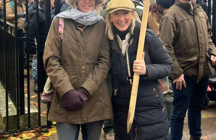 South Cotswold Conservatives supporting the farmers.